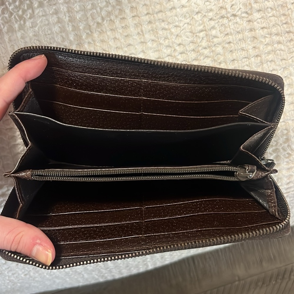 Gucci Wallet - Picture 3 of 3